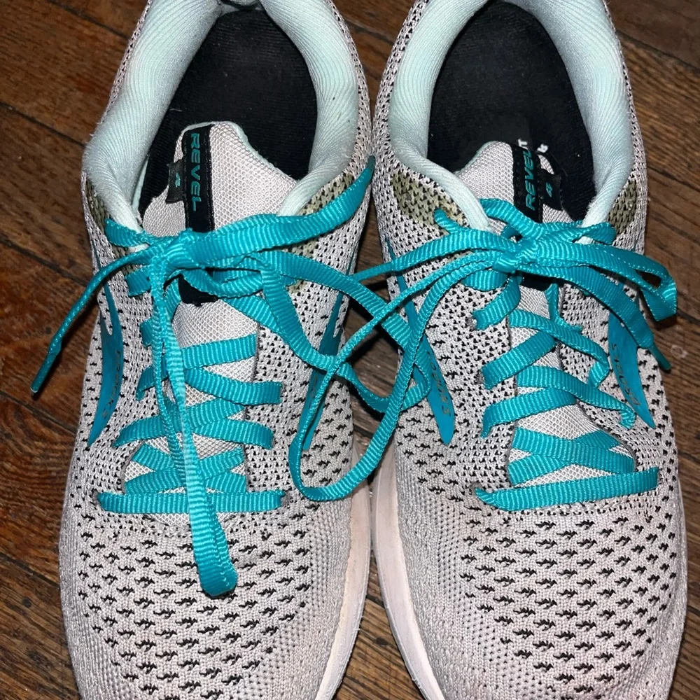 Brooks Revel 4 Women’s 8.5 Gray Blue Running Shoes Athletic Sneaker - Picture 3 of 7